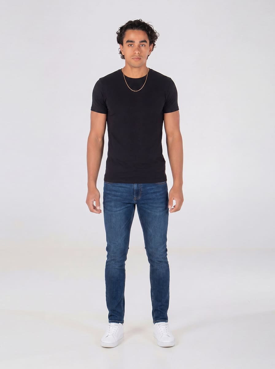 Casual T-shirt & jeans look